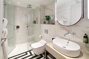 Cheval Phoenix House at Sloane Square