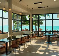 Escape Beach Resort