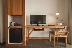 Escape Beach Resort