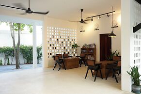 Escape Beach Resort