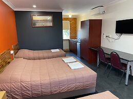 Homestead Motel