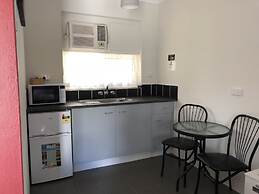 Motel Lodge