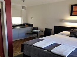 Motel Lodge