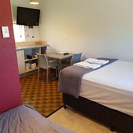 Motel Lodge