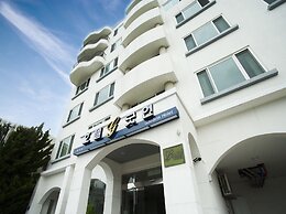Good Inn Hotel