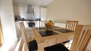 Lodge Drive Apartments