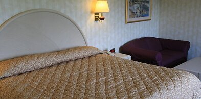 Winnapaug Inn