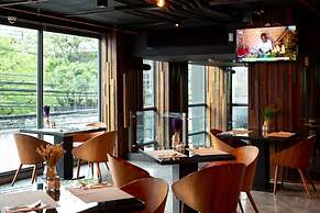 RakYim Siam - Sukhumvit 15