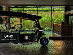 RakYim Siam - Sukhumvit 15