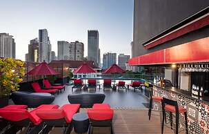RakYim Siam - Sukhumvit 15