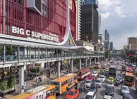 RakYim Siam - Sukhumvit 15