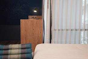 RakYim Siam - Sukhumvit 15