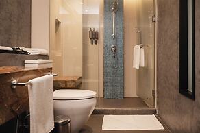RakYim Siam - Sukhumvit 15