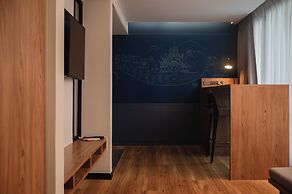 RakYim Siam - Sukhumvit 15