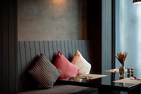 RakYim Siam - Sukhumvit 15