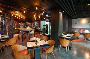 RakYim Siam - Sukhumvit 15