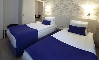 Walk In Hotel