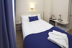 Walk In Hotel