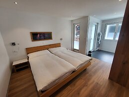 Jolimont Apartments