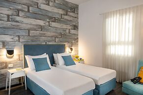 Metula TravelHotel