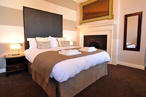 Kings Arms Hotel