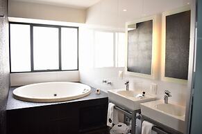 Perla Central Hotel