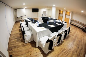 Perla Central Hotel