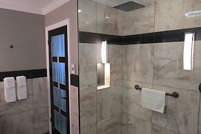 Fundy Complex Dockside Suites