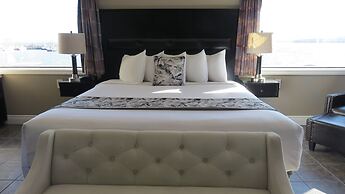 Fundy Complex Dockside Suites