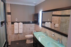 Fundy Complex Dockside Suites