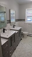 Fundy Complex Dockside Suites