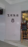 Royal Hotel