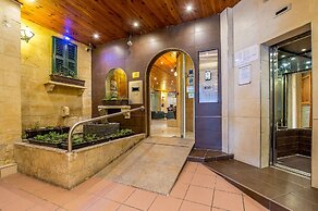 Alborada Aparthotel