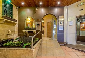 Alborada Aparthotel