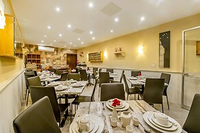 Alborada Aparthotel