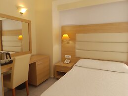 Belair Beach Hotel