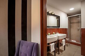 Hotel Navona Colors