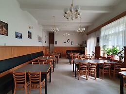 Pension Jana - Domov Mládeže