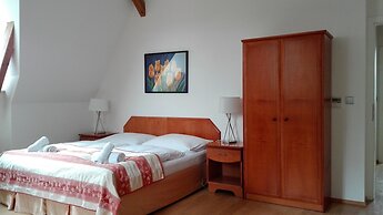 Pension Jana - Domov Mládeže