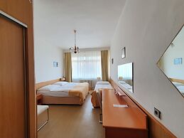 Pension Jana - Domov Mládeže