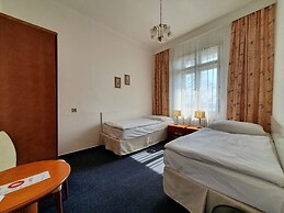 Pension Jana - Domov Mládeže