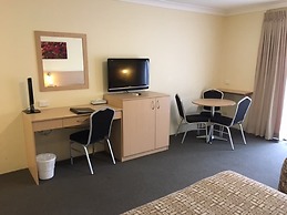 Maclin Lodge Motel
