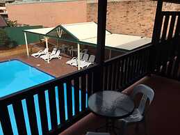 Maclin Lodge Motel