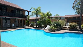 Maclin Lodge Motel