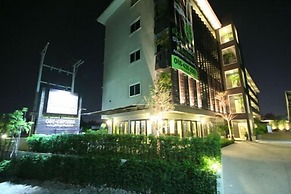 Ploen Pattaya Residence by Tolani