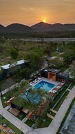 Sunshine Paradise Resort