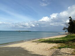 Sunshine Paradise Resort