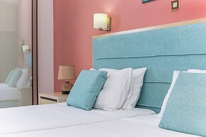 Theoni Apartments