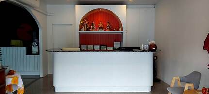 Karon Living Room
