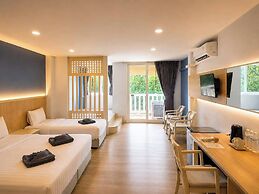 Karon Living Room
